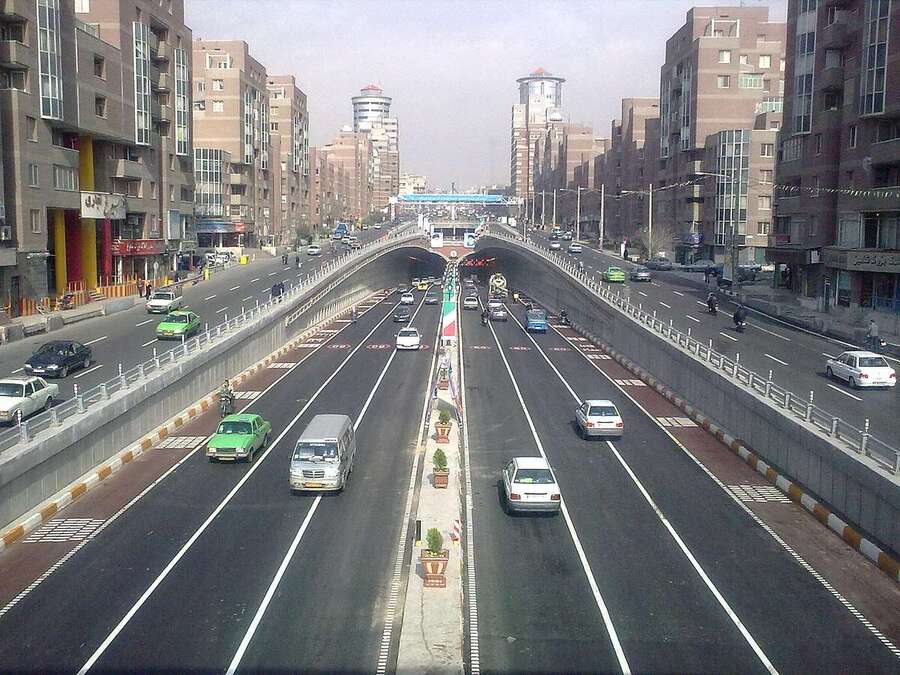 Тегеран: туннель Тохид